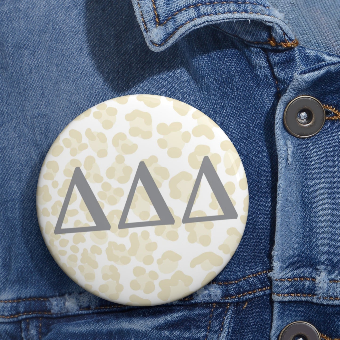 TRI DELTA CHEETAH Button