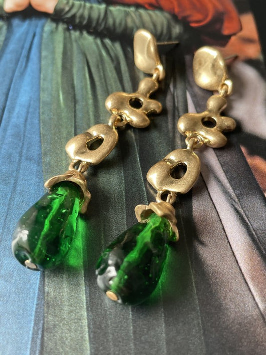 Green glass jelly vintage style drop earring