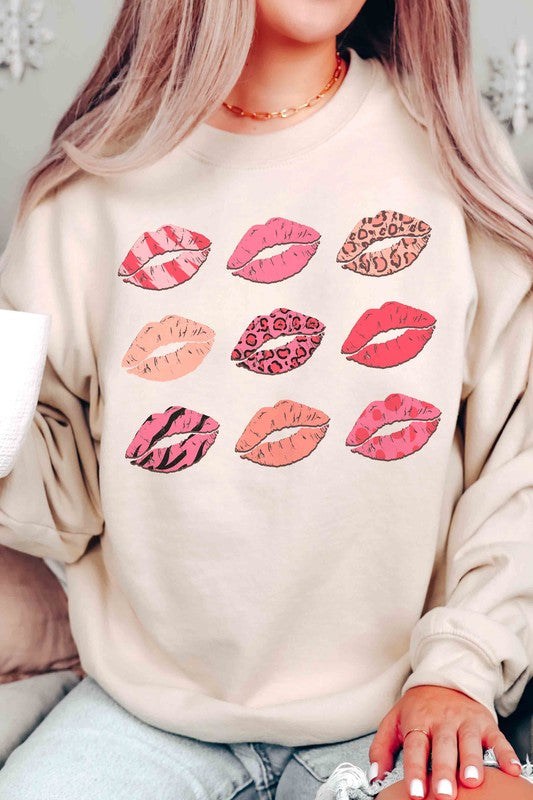 VALENTINE KISSES GRAPHIC SWEATSHIRT