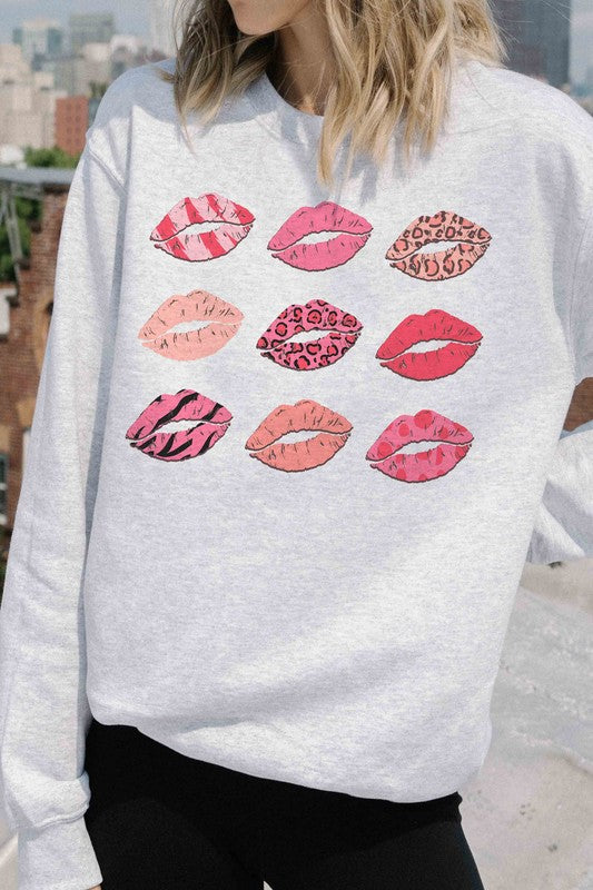 VALENTINE KISSES GRAPHIC SWEATSHIRT