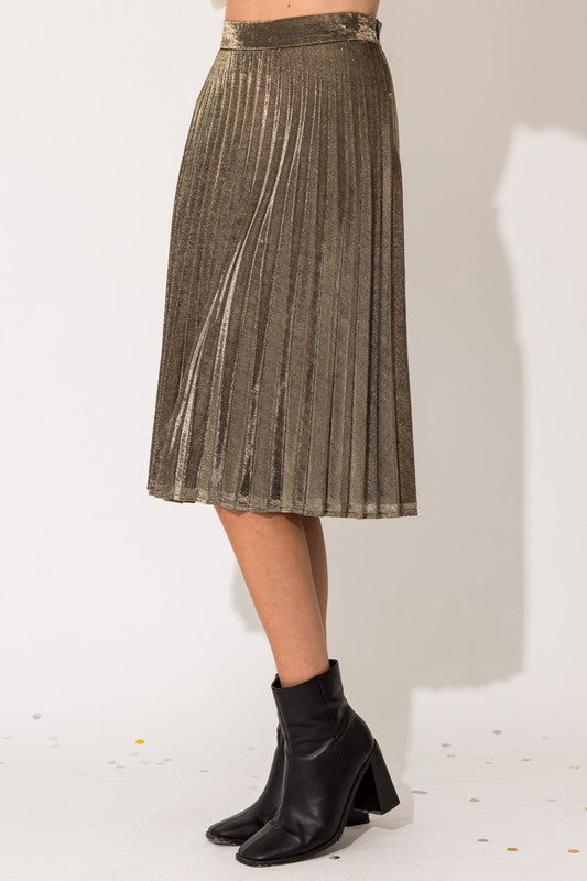 Lush Elegance Lurex Fabric Pleated Skirt