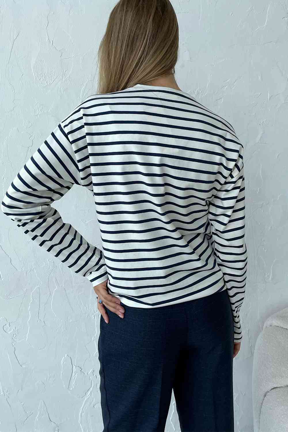 Round Neck Striped Dropped Shoulder T-Shirt: BLACK OR WHITE