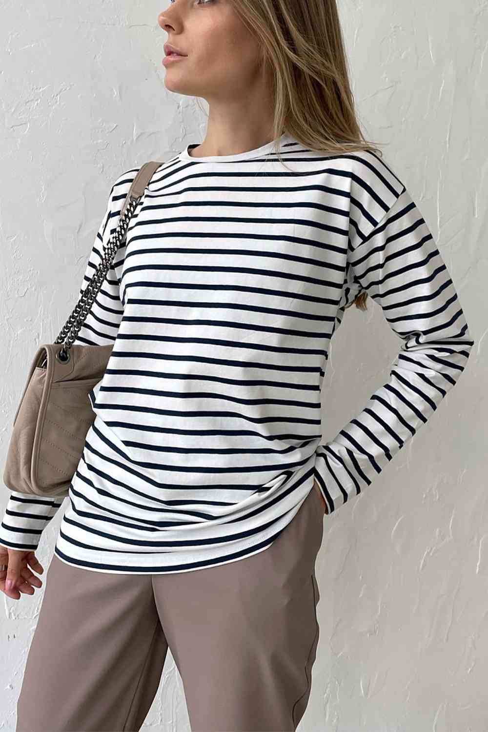 Round Neck Striped Dropped Shoulder T-Shirt: BLACK OR WHITE